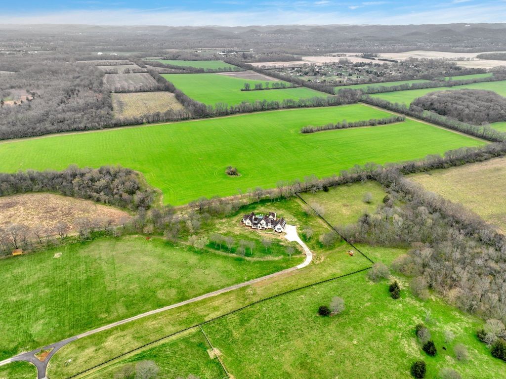 Unparalleled Beauty and Tranquility: Extraordinary Custom Home in Franklin, TN with Unbelievable Sunsets, Offered at $9.5M