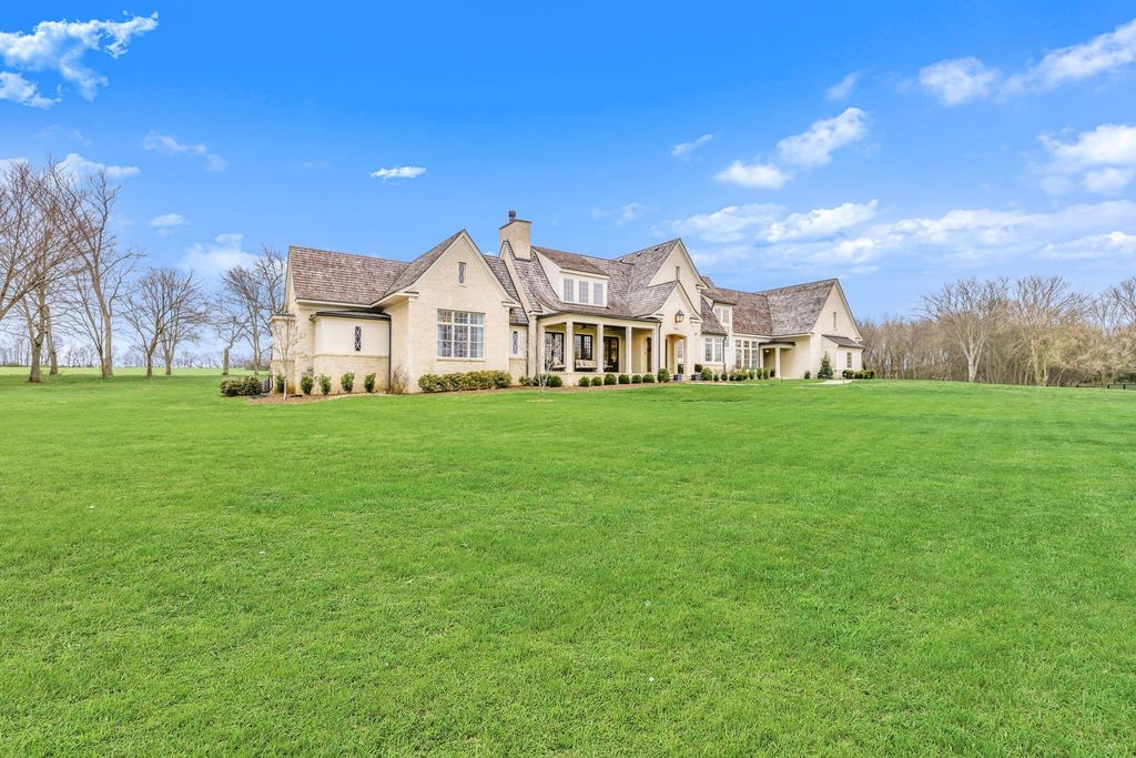 Unparalleled Beauty and Tranquility: Extraordinary Custom Home in Franklin, TN with Unbelievable Sunsets, Offered at $9.5M