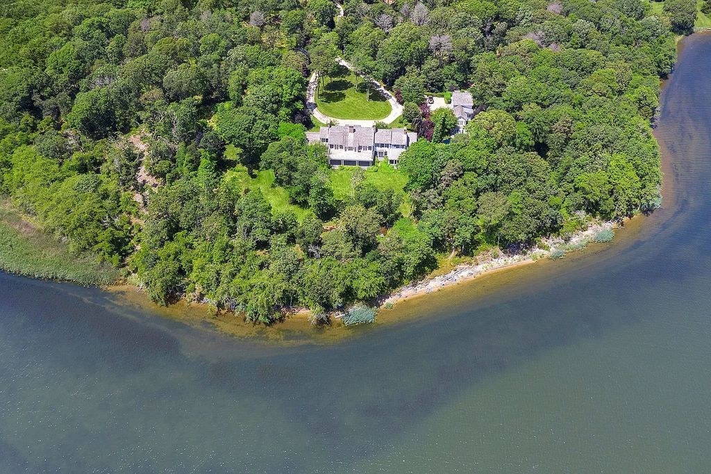 Wainscott, NY Estate with 827 ft. of Water Frontage and Unparalleled Atlantic Ocean Views on the Market for $59.995M