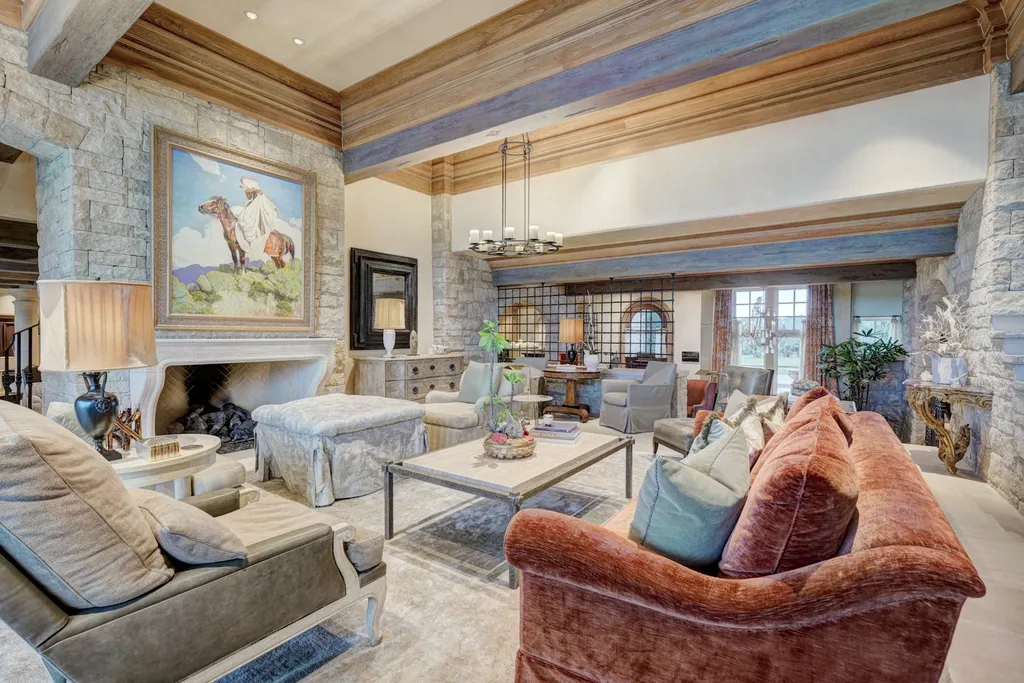 14200 Gaillardia Lane Home in Oklahoma City, Oklahoma. Nestled within the prestigious and privately gated Gaillardia Estates, this extraordinary estate designed by Jim Frazier is a true masterpiece. Situated on 3 private acres, it offers breathtaking panoramic views of holes #3 and #10 on the acclaimed Arthur Hill's Gaillardia Golf Course.