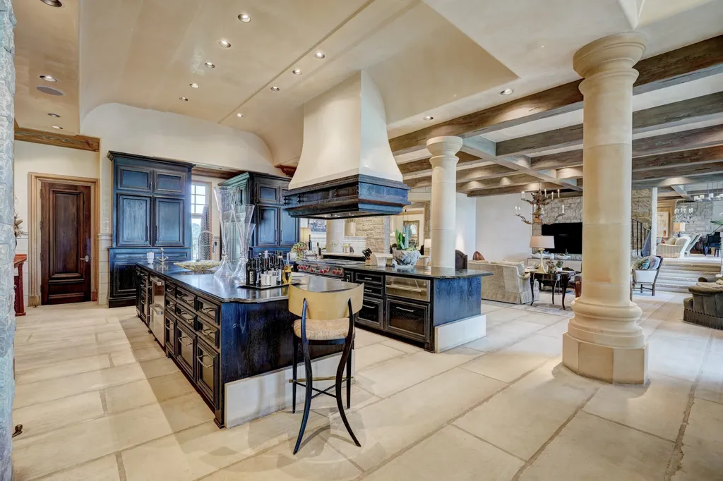 14200 Gaillardia Lane Home in Oklahoma City, Oklahoma. Nestled within the prestigious and privately gated Gaillardia Estates, this extraordinary estate designed by Jim Frazier is a true masterpiece. Situated on 3 private acres, it offers breathtaking panoramic views of holes #3 and #10 on the acclaimed Arthur Hill's Gaillardia Golf Course.