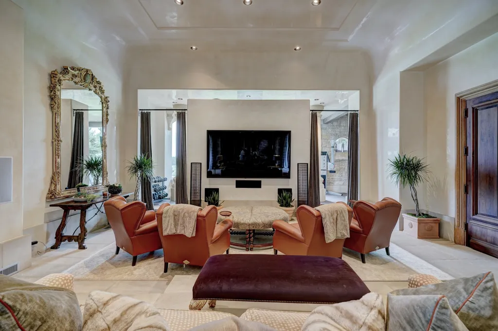 14200 Gaillardia Lane Home in Oklahoma City, Oklahoma. Nestled within the prestigious and privately gated Gaillardia Estates, this extraordinary estate designed by Jim Frazier is a true masterpiece. Situated on 3 private acres, it offers breathtaking panoramic views of holes #3 and #10 on the acclaimed Arthur Hill's Gaillardia Golf Course.