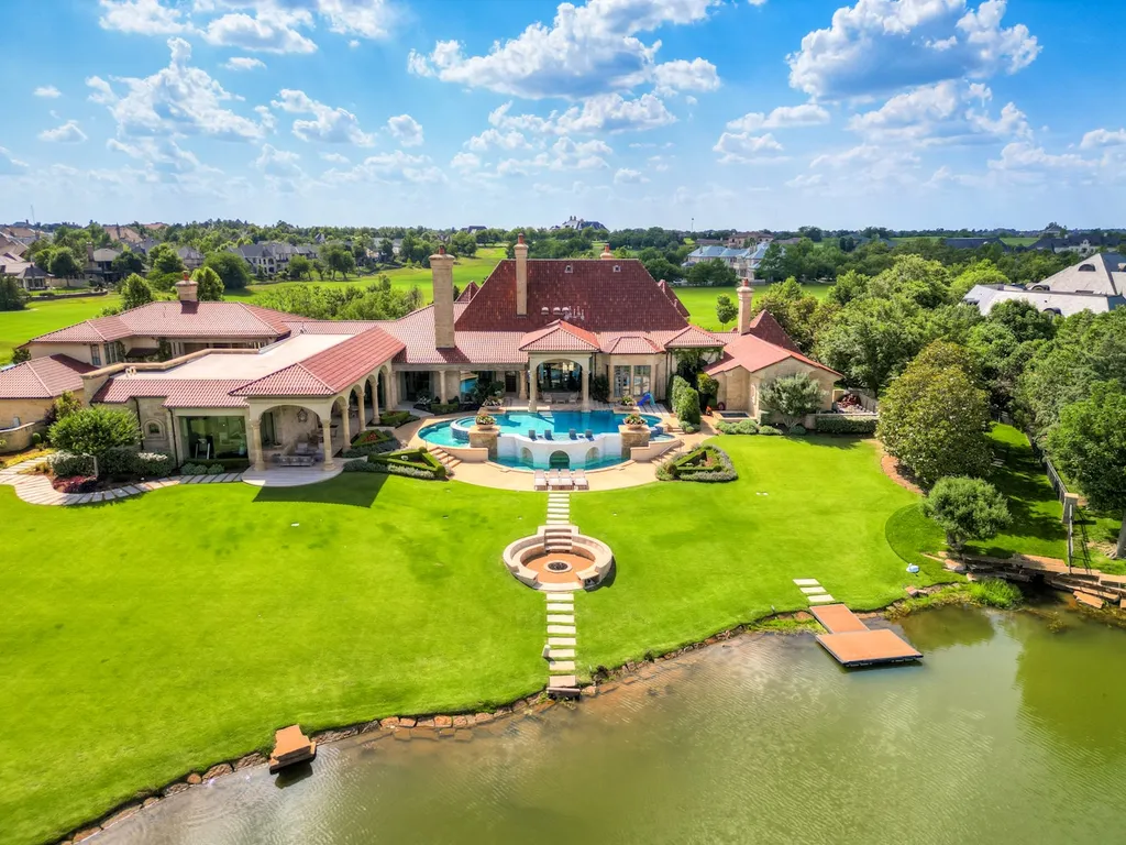14200 Gaillardia Lane Home in Oklahoma City, Oklahoma. Nestled within the prestigious and privately gated Gaillardia Estates, this extraordinary estate designed by Jim Frazier is a true masterpiece. Situated on 3 private acres, it offers breathtaking panoramic views of holes #3 and #10 on the acclaimed Arthur Hill's Gaillardia Golf Course.