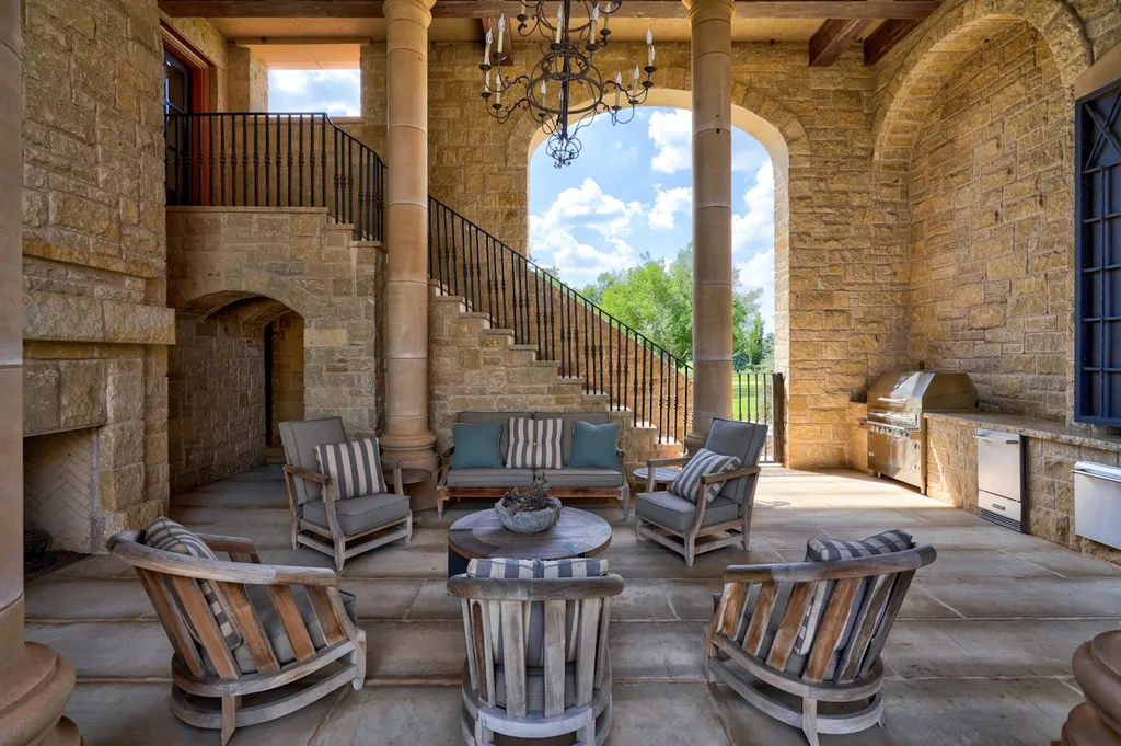 14200 Gaillardia Lane Home in Oklahoma City, Oklahoma. Nestled within the prestigious and privately gated Gaillardia Estates, this extraordinary estate designed by Jim Frazier is a true masterpiece. Situated on 3 private acres, it offers breathtaking panoramic views of holes #3 and #10 on the acclaimed Arthur Hill's Gaillardia Golf Course.