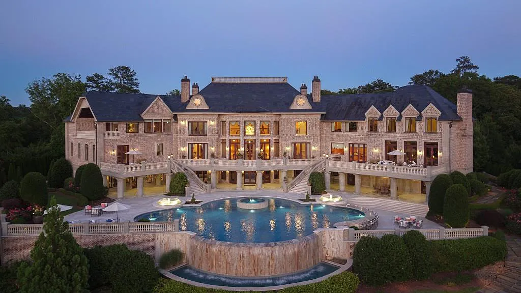 4110 Paces Ferry Road NW Home in Atlanta, Georgia. Experience ultimate privacy and luxury in Atlanta's most breathtaking gated estate, nestled on 17 acres of serene park-like grounds with extensive Chattahoochee River frontage. This remarkable property offers an unmatched array of amenities for the most discerning homeowner.