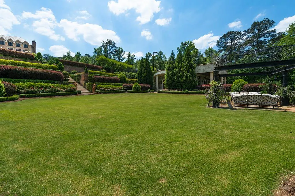 4110 Paces Ferry Road NW Home in Atlanta, Georgia. Experience ultimate privacy and luxury in Atlanta's most breathtaking gated estate, nestled on 17 acres of serene park-like grounds with extensive Chattahoochee River frontage. This remarkable property offers an unmatched array of amenities for the most discerning homeowner.