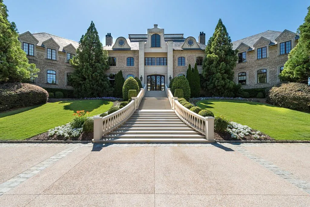 4110 Paces Ferry Road NW Home in Atlanta, Georgia. Experience ultimate privacy and luxury in Atlanta's most breathtaking gated estate, nestled on 17 acres of serene park-like grounds with extensive Chattahoochee River frontage. This remarkable property offers an unmatched array of amenities for the most discerning homeowner.