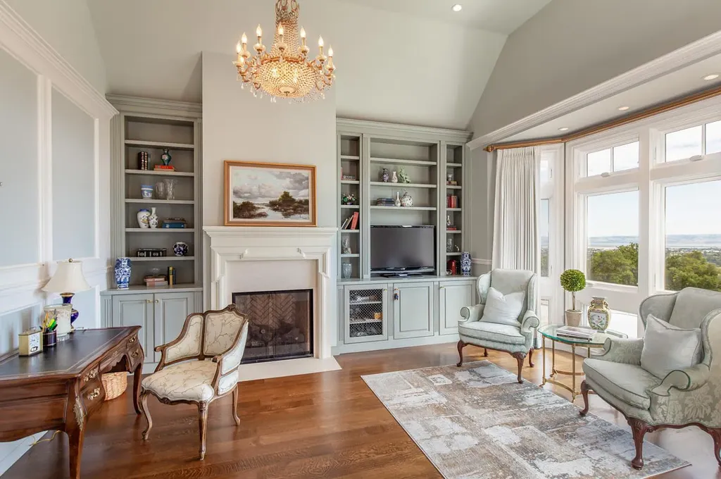 490 Las Pulgas Drive Home in Woodside, California. Step into a world of opulence and European elegance in this extraordinary residence situated on 5.32 acres of private gated land. Crafted with impeccable attention to detail by renowned builder Markay Johnson in 2014, this home offers breathtaking views of the San Francisco Bay. 