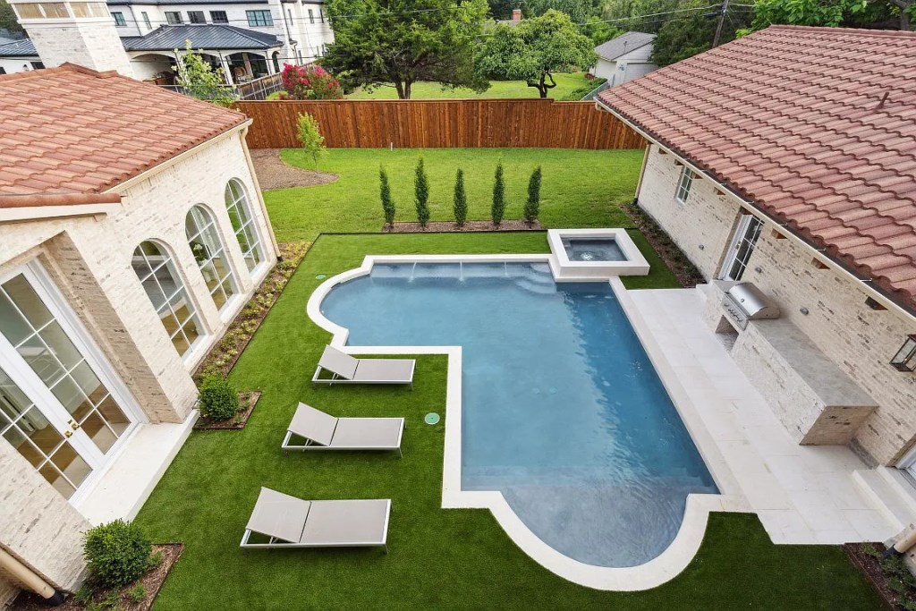 6006 Lupton Dr Dallas TX 75225 22