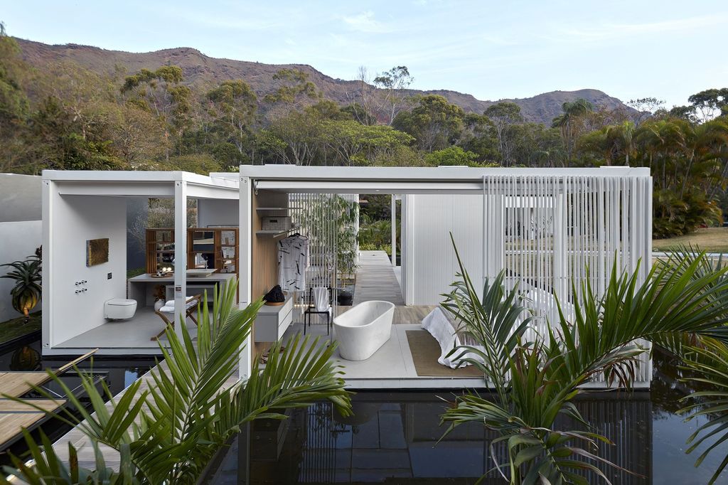 Acqua House with simplicity & functionality by Cristina Menezes Arquitetura
