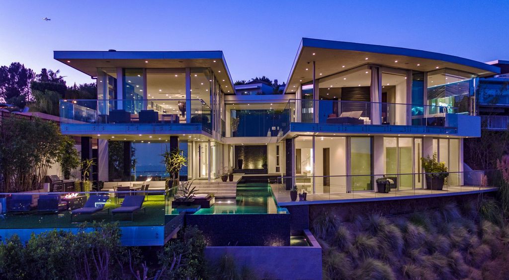 Blue Jay Way Residence showcase California lifestyle by McClean Design