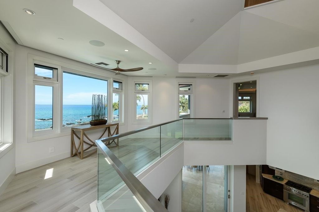 Breathtaking Estate with Unparalleled Views of Emerald and Turquoise Waters in Ahihi Bay, HI, Listed for $26.5M
