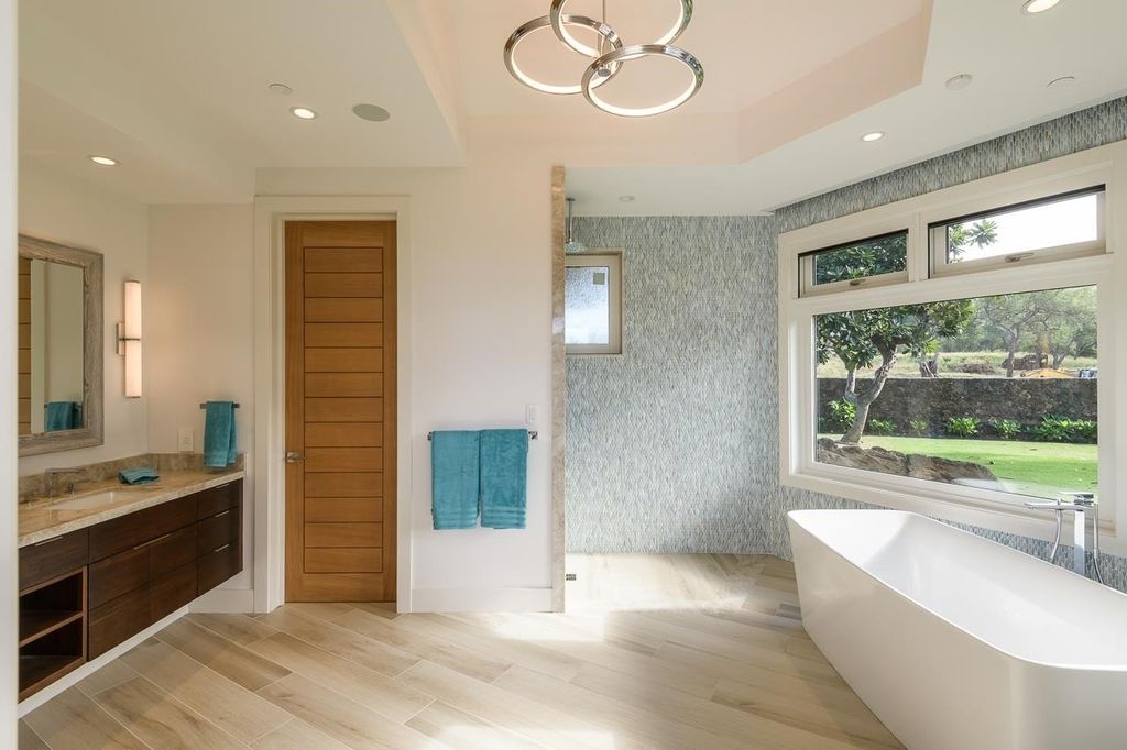Breathtaking Estate with Unparalleled Views of Emerald and Turquoise Waters in Ahihi Bay, HI, Listed for $26.5M