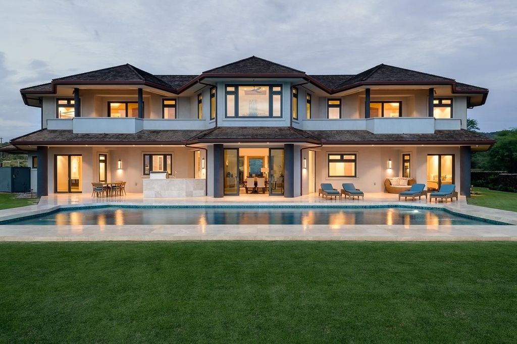 Breathtaking Estate with Unparalleled Views of Emerald and Turquoise Waters in Ahihi Bay, HI, Listed for $26.5M