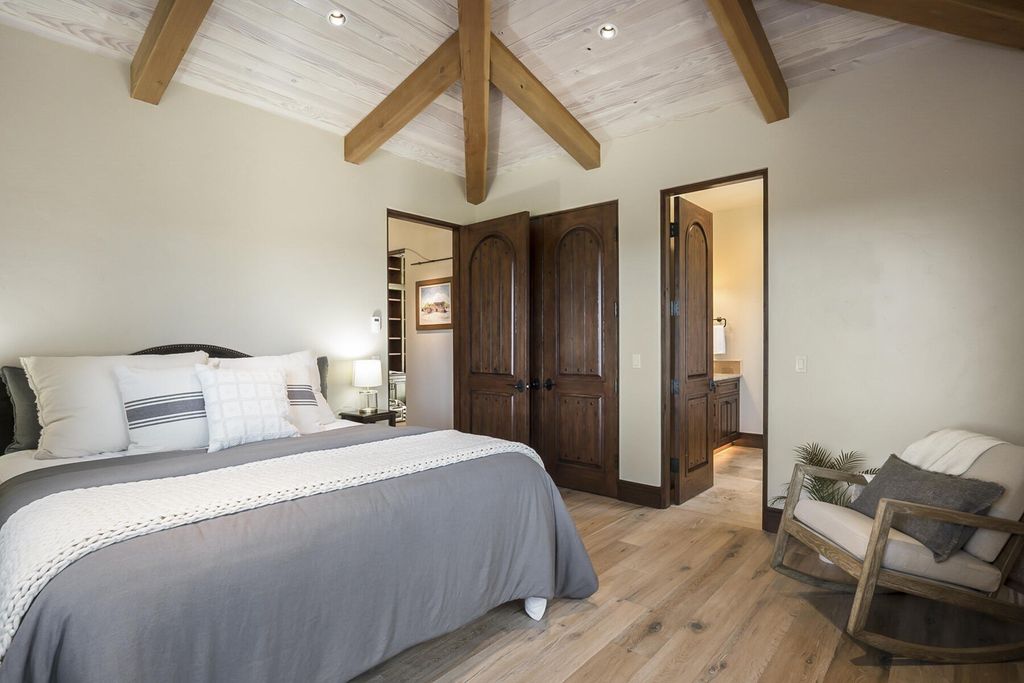 Breathtaking Panoramic Cascade Mountain Views and Rustic Elegance Define this $4.1M Luxurious Custom Home in Bend, OR