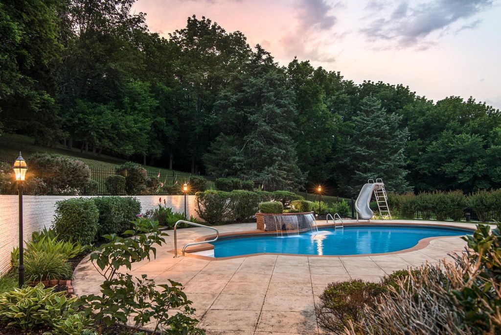 Elegant and Sophisticated Home in Nashville, TN Asking $3.249M