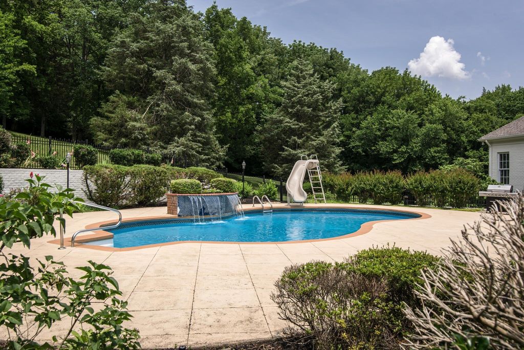 Elegant and Sophisticated Home in Nashville, TN Asking $3.249M