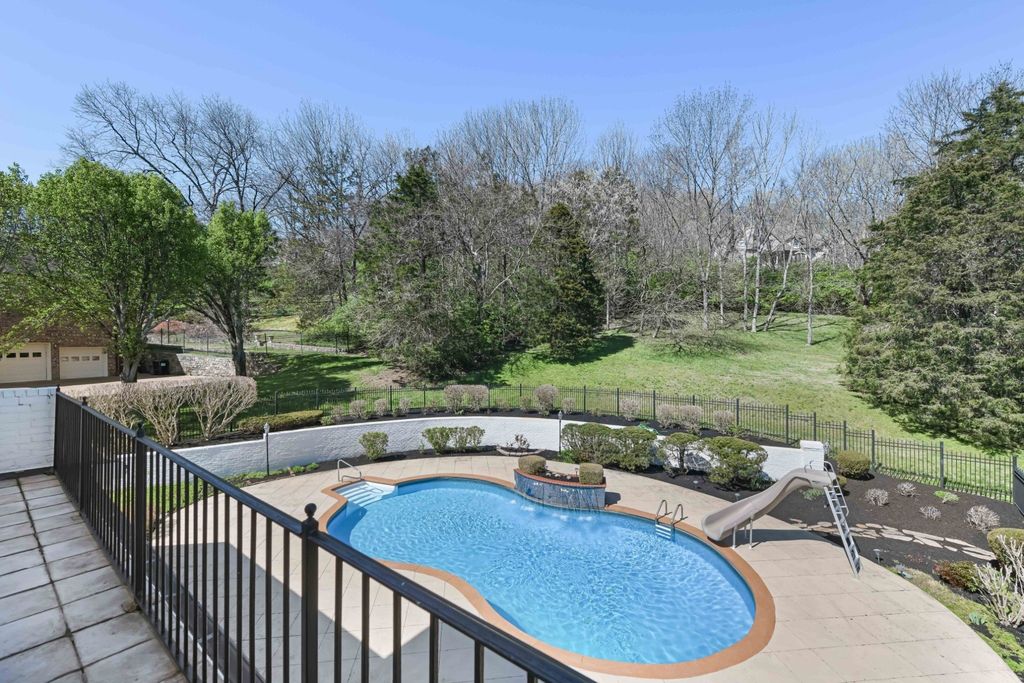 Elegant and Sophisticated Home in Nashville, TN Asking $3.249M