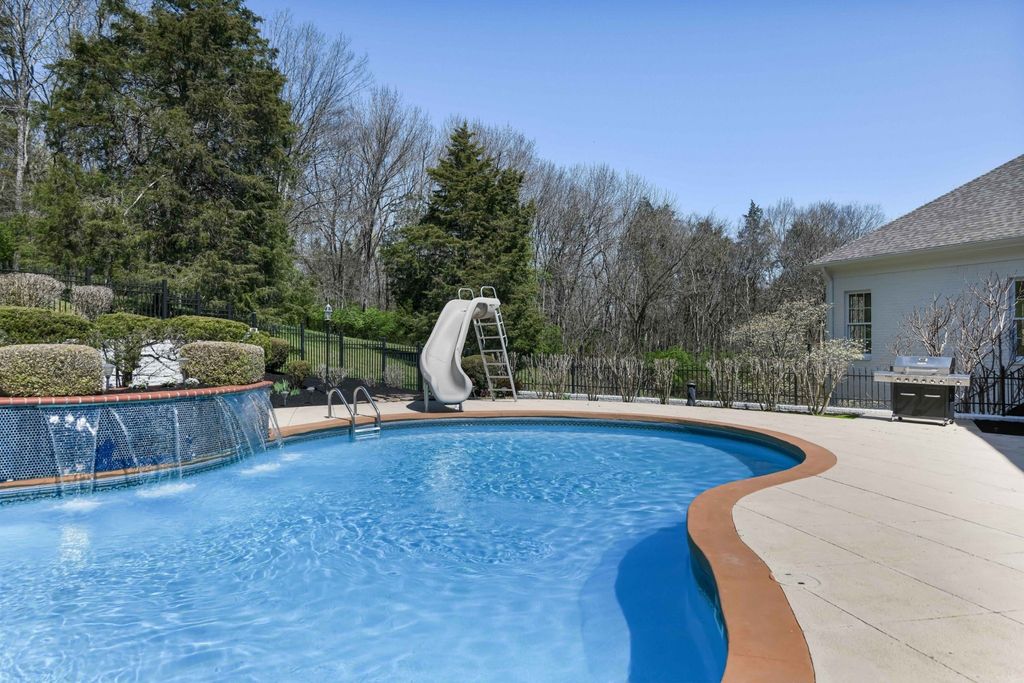 Elegant and Sophisticated Home in Nashville, TN Asking $3.249M