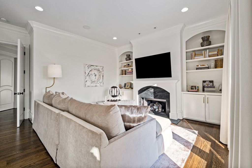 Enchanting Hilltop Estate with Unrivaled Privacy and Scenic Views in Nashville, TN - Listed at $6.95M