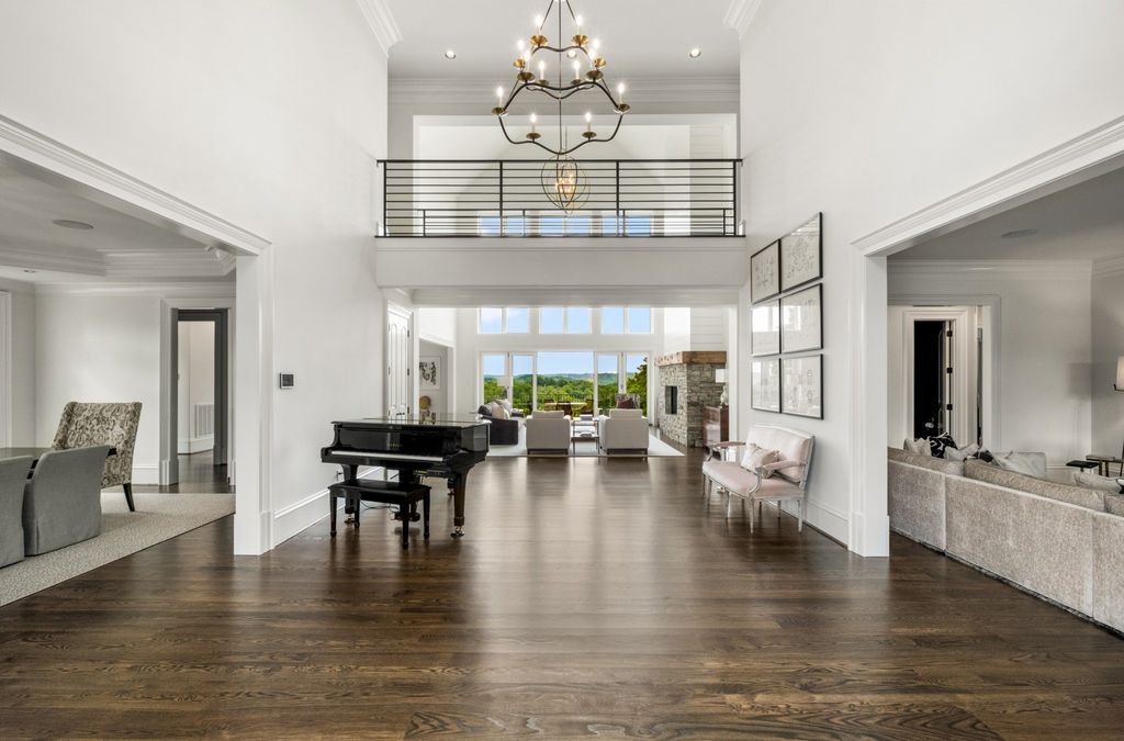 Enchanting Hilltop Estate with Unrivaled Privacy and Scenic Views in Nashville, TN - Listed at $6.95M