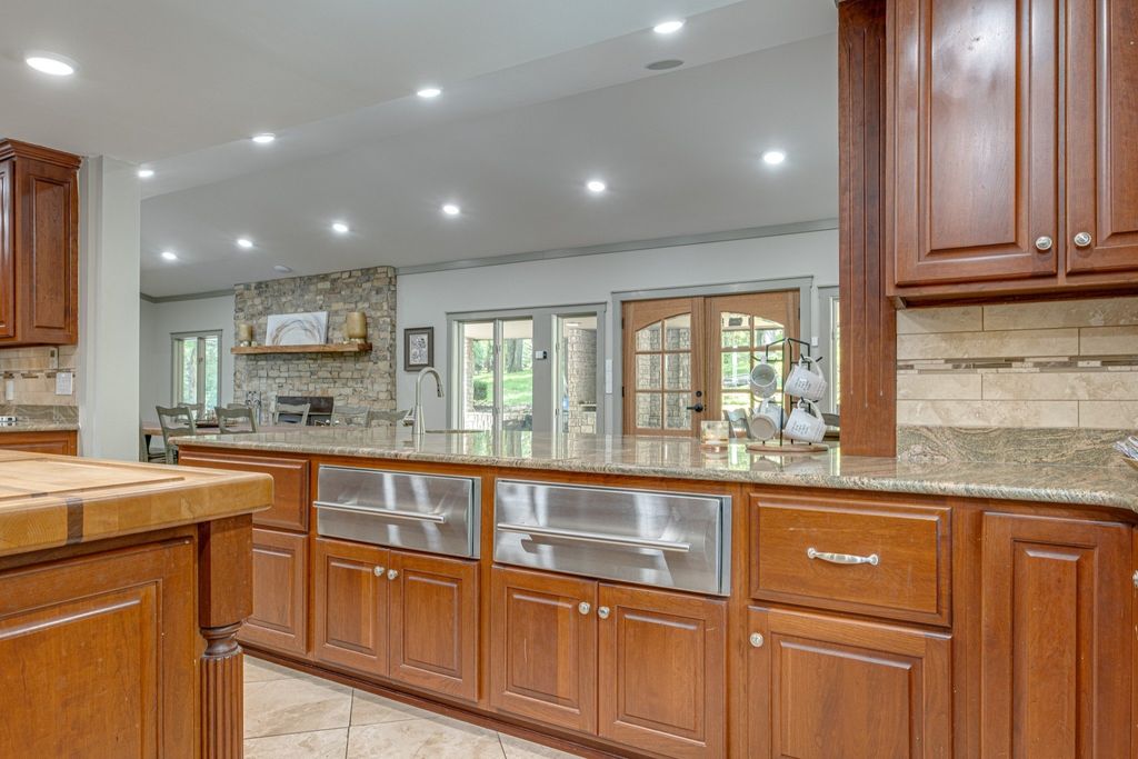 Exceptional Retreat on a Sprawling 9 Acre Estate in Winchester, TN - Ultimate Privacy and Tranquility Asking $6.9 Million