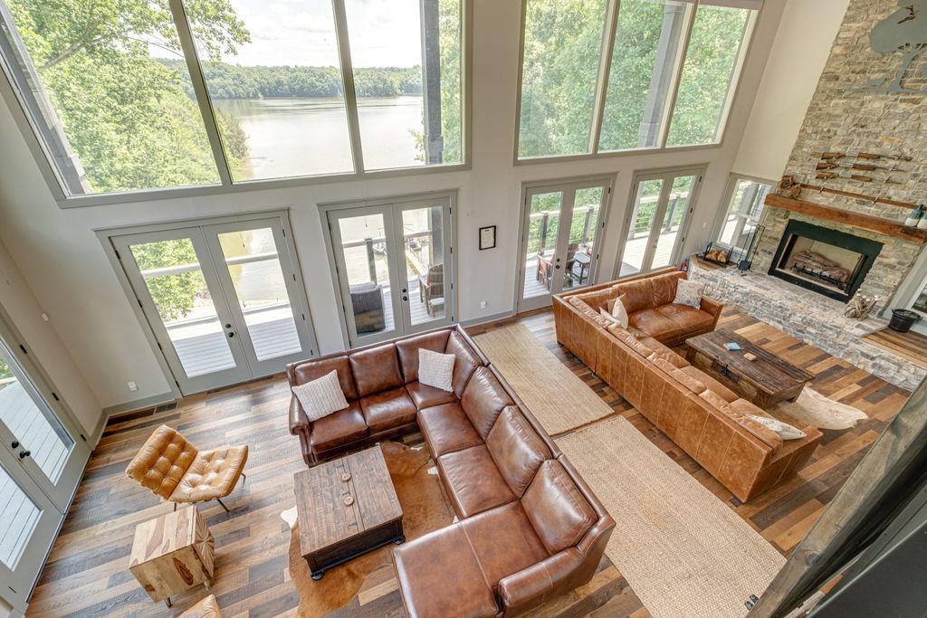 Exceptional Retreat on a Sprawling 9 Acre Estate in Winchester, TN - Ultimate Privacy and Tranquility Asking $6.9 Million