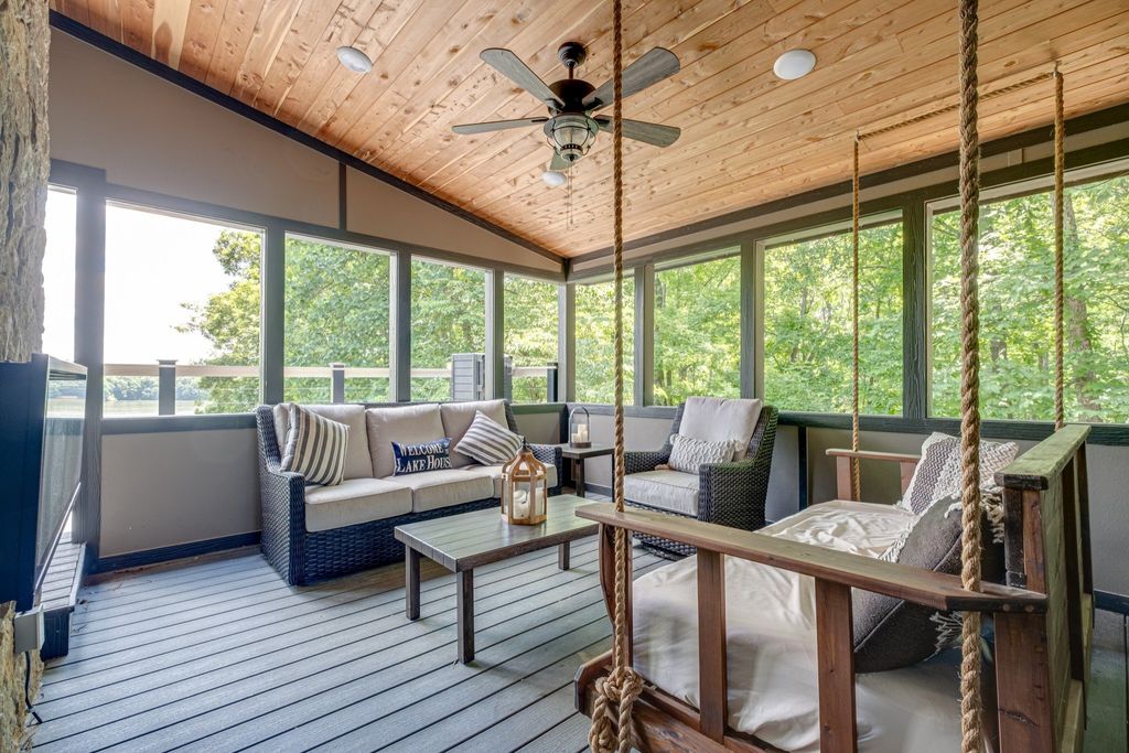 Exceptional Retreat on a Sprawling 9 Acre Estate in Winchester, TN - Ultimate Privacy and Tranquility Asking $6.9 Million