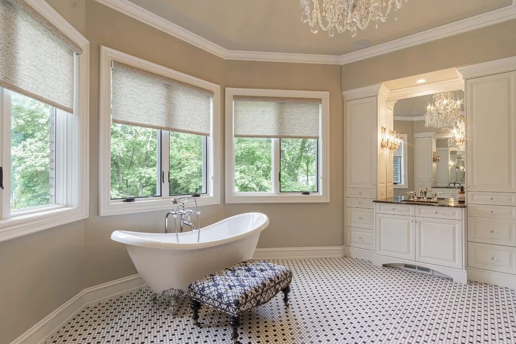 Exquisite Custom-Built Masterpiece: Timeless Luxury Home in Franklin, MI Asking $3.195M