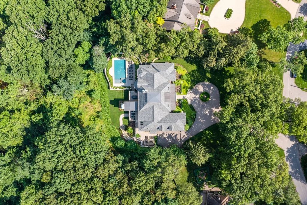 Exquisite Custom-Built Masterpiece: Timeless Luxury Home in Franklin, MI Asking $3.195M