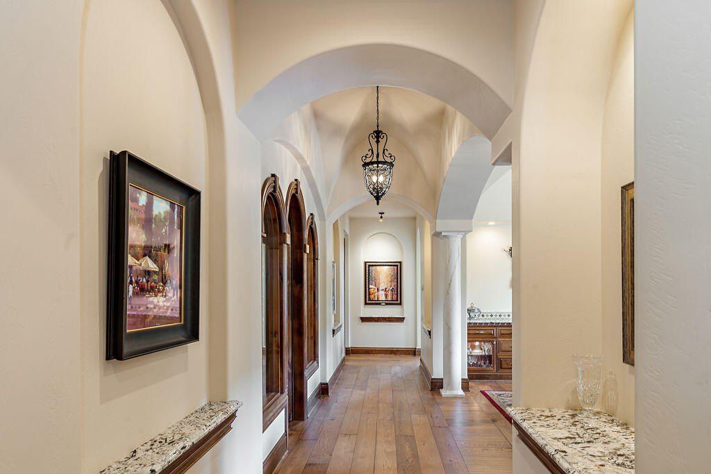 Extraordinary Estate: Celtic Moon Vineyards - Wine Lover's Dream in Eagle Point, OR Asking Price $5.75 Million