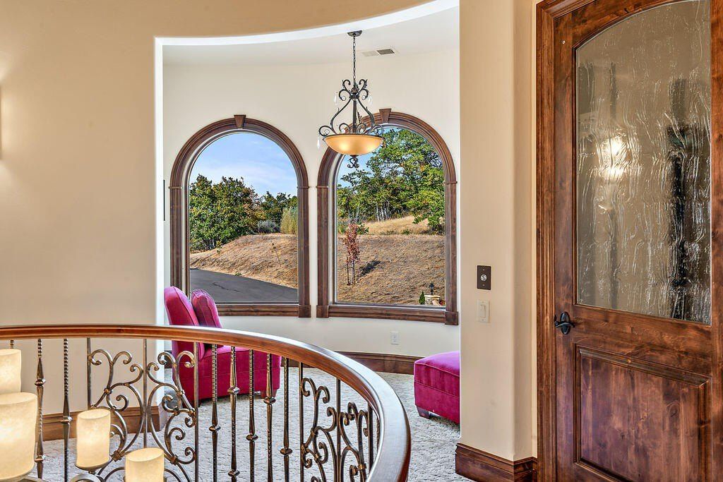 Extraordinary Estate: Celtic Moon Vineyards - Wine Lover's Dream in Eagle Point, OR Asking Price $5.75 Million