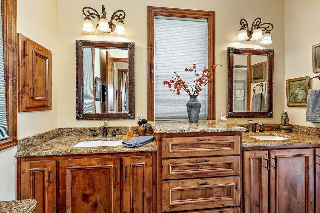 Extraordinary Estate: Celtic Moon Vineyards - Wine Lover's Dream in Eagle Point, OR Asking Price $5.75 Million