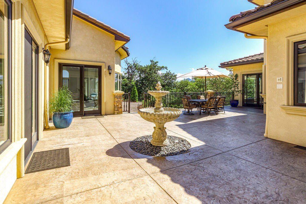 Extraordinary Estate: Celtic Moon Vineyards - Wine Lover's Dream in Eagle Point, OR Asking Price $5.75 Million