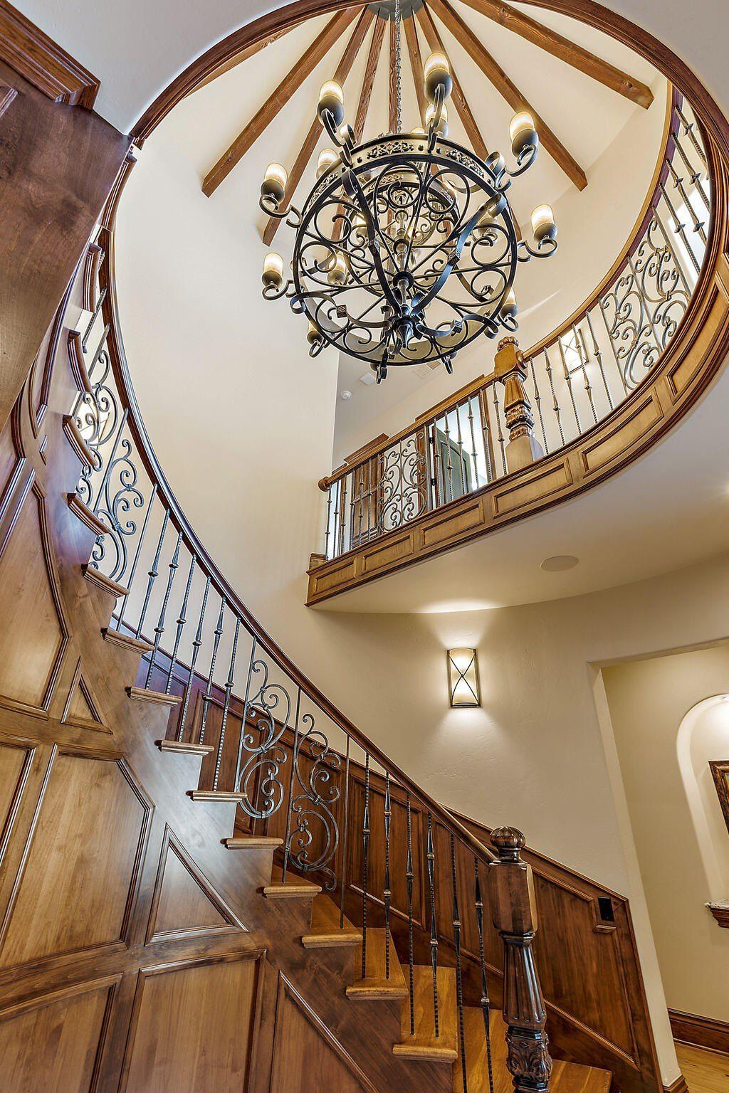 Extraordinary Estate: Celtic Moon Vineyards - Wine Lover's Dream in Eagle Point, OR Asking Price $5.75 Million