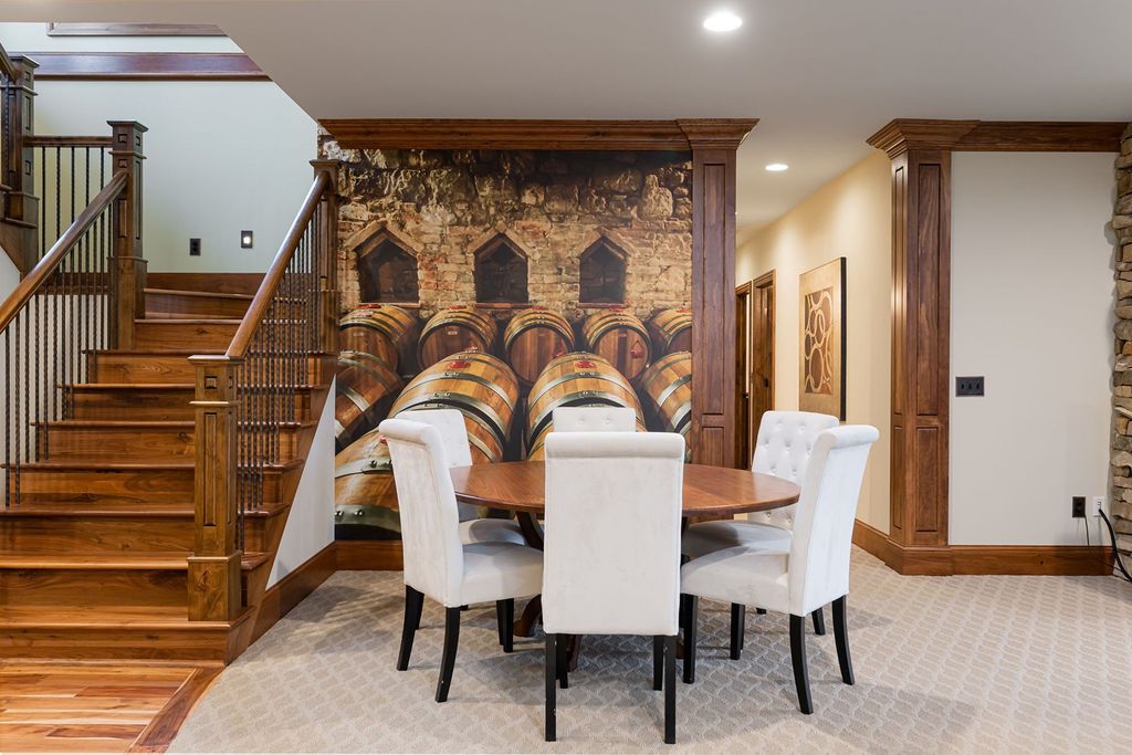Hendersonville Retreat: Unparalleled Views and Exquisite Design Priced at $4.2 Million