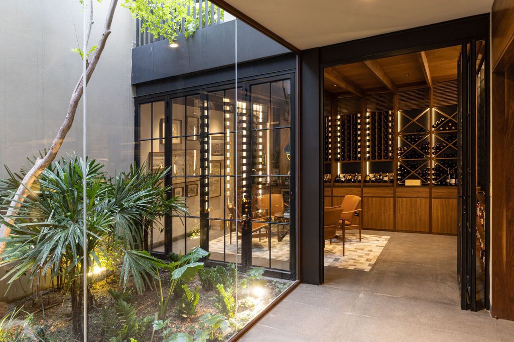 House PF for privacy and isolated spaces from outside by AE Arquitectos