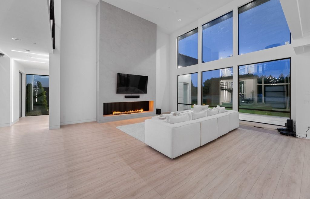 Modern Home with Convenience, Entertainment, and Smart-Ready Features in Brush Prairie, WA  Listed at $3.45M