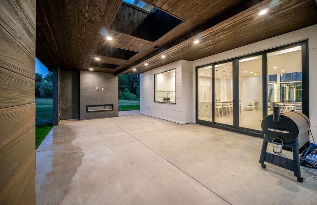 Modern Home with Convenience, Entertainment, and Smart-Ready Features in Brush Prairie, WA  Listed at $3.45M
