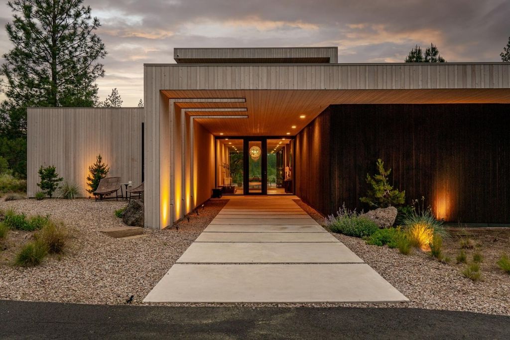 Modern Marvel in Oregon: An Exquisite Property with Incredible Attention to Detail Listed at $4.35M