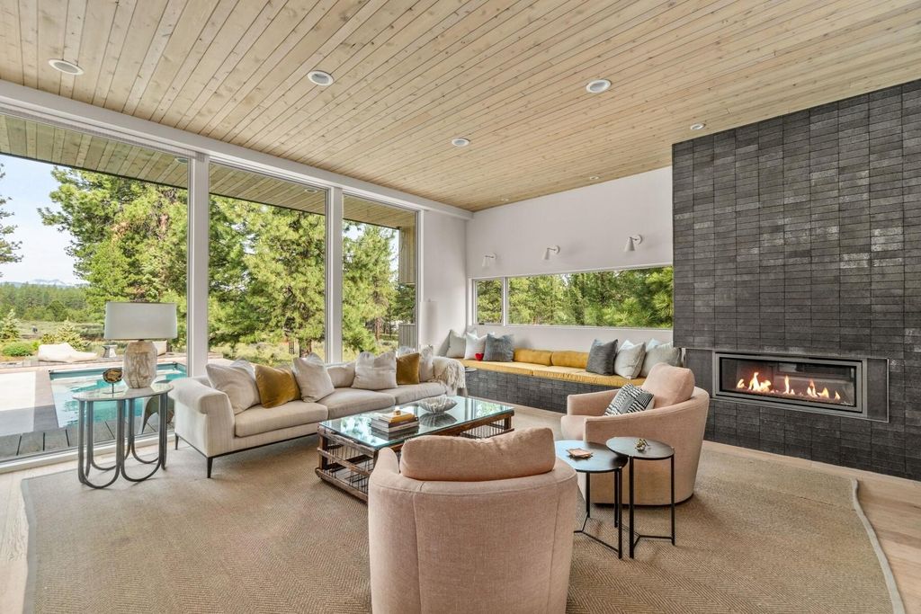 Modern Marvel in Oregon: An Exquisite Property with Incredible Attention to Detail Listed at $4.35M
