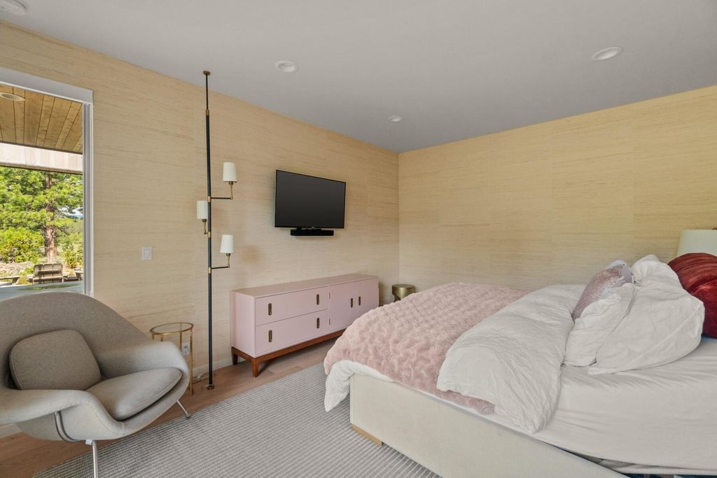 Modern Marvel in Oregon: An Exquisite Property with Incredible Attention to Detail Listed at $4.35M
