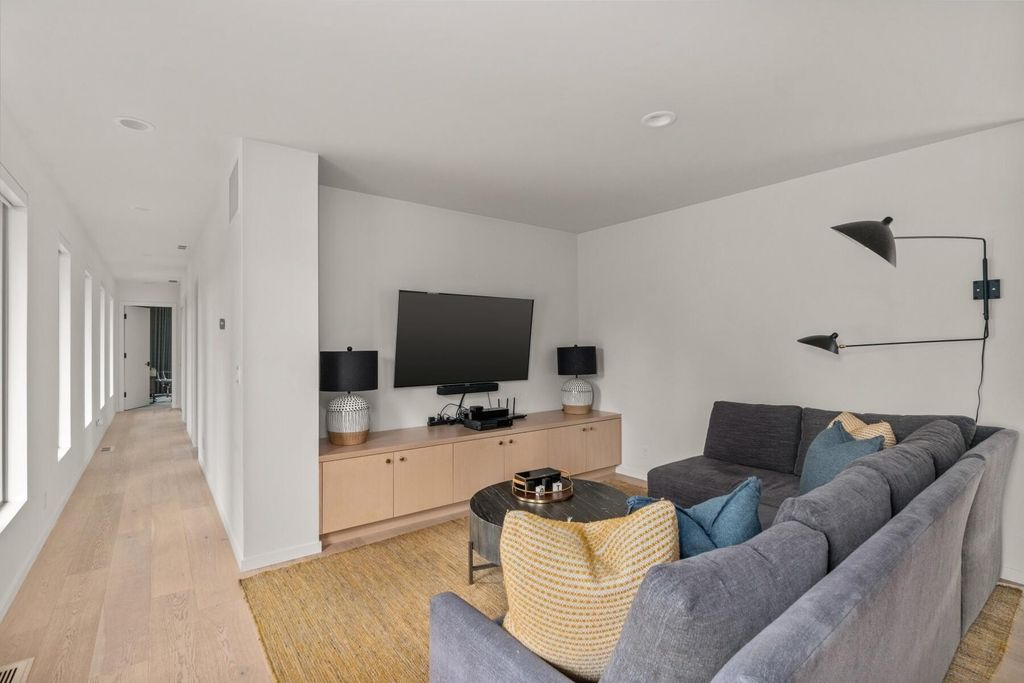 Modern Marvel in Oregon: An Exquisite Property with Incredible Attention to Detail Listed at $4.35M