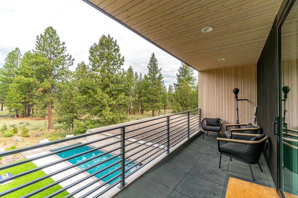 Modern Marvel in Oregon: An Exquisite Property with Incredible Attention to Detail Listed at $4.35M