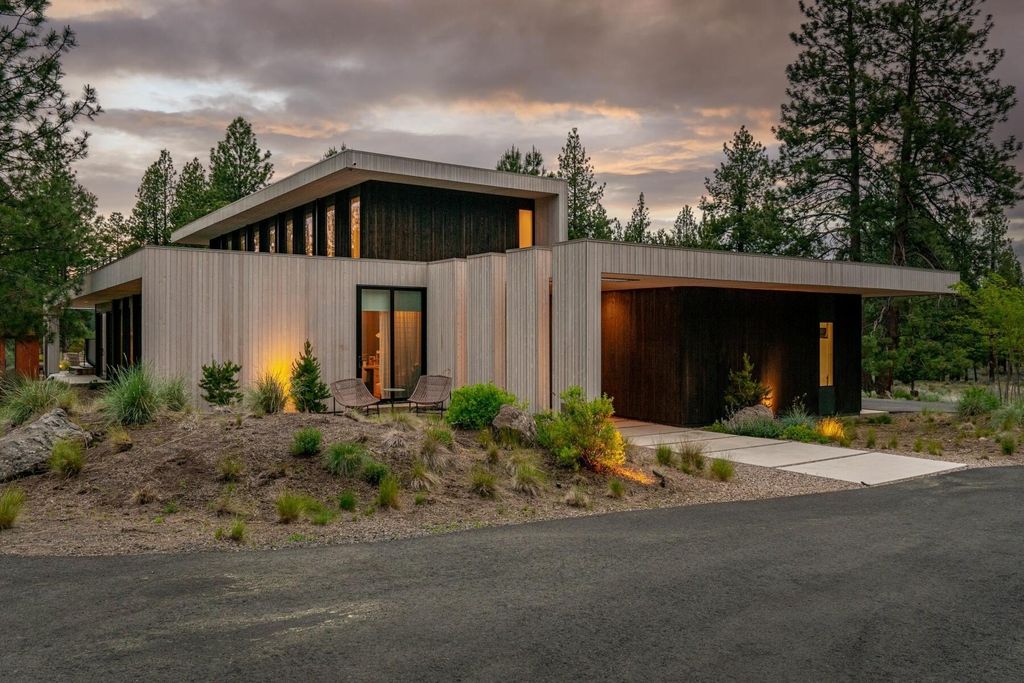 Modern Marvel in Oregon: An Exquisite Property with Incredible Attention to Detail Listed at $4.35M