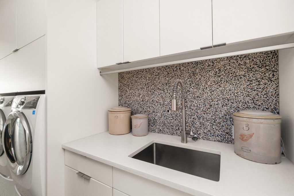 Modern Marvel in Oregon: An Exquisite Property with Incredible Attention to Detail Listed at $4.35M