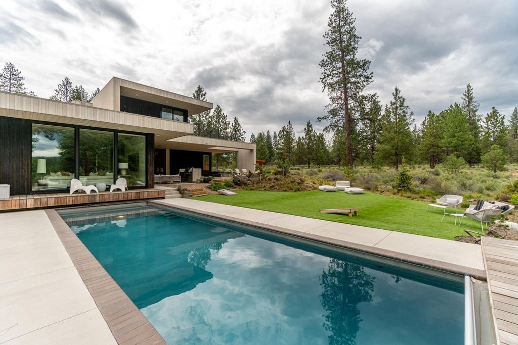 Modern Marvel in Oregon: An Exquisite Property with Incredible Attention to Detail Listed at $4.35M