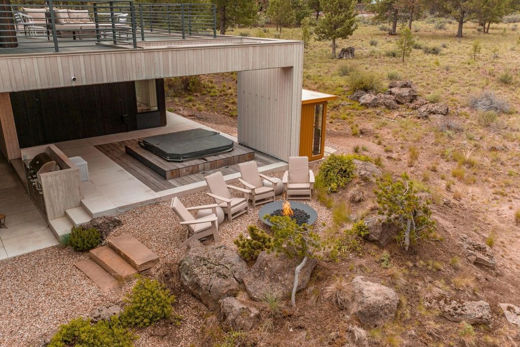 Modern Marvel in Oregon: An Exquisite Property with Incredible Attention to Detail Listed at $4.35M