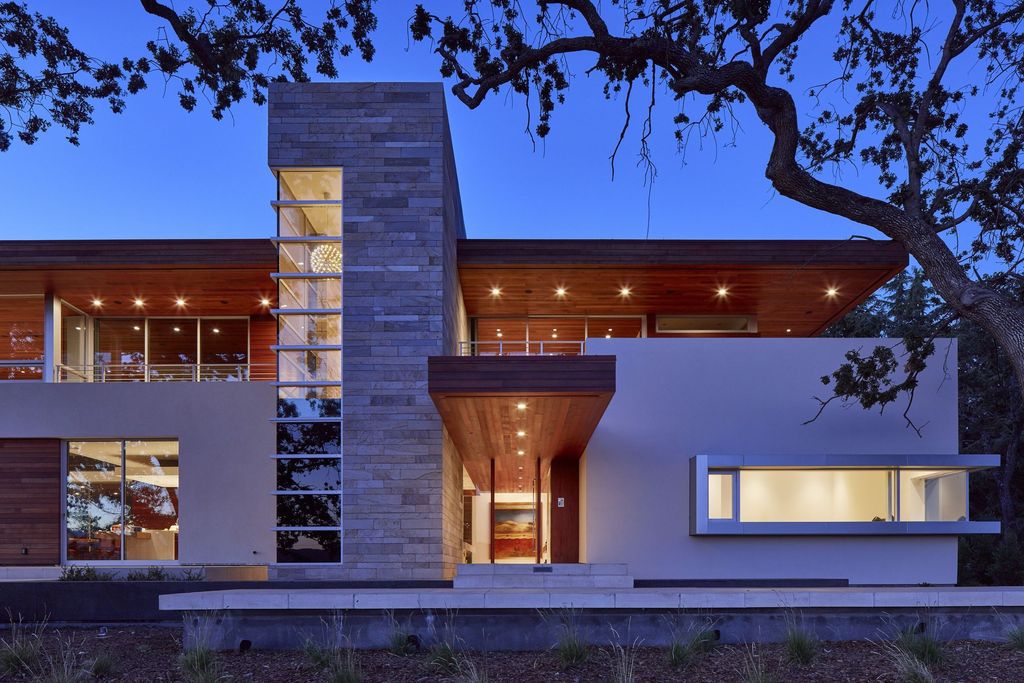 Oak Knoll house, harmony of architecture, nature by Swatt Miers Architects