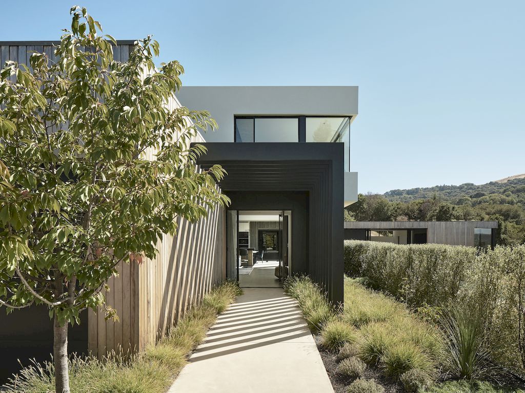 Rau Haus House to preserve surrounding views by Feldman Architecture